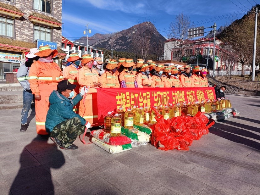 總工會的關心關愛  溫暖每一名環(huán)衛(wèi)工人