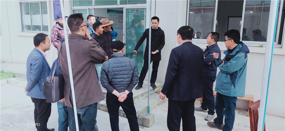 西南督查組在自治區(qū)、日喀則市、吉隆縣、吉隆鎮(zhèn)有關領導的陪同下對吉隆鎮(zhèn)污水處理廠檢查工作